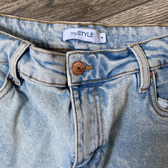 MyStyle high waisted distressed light blue denim shorts - Picture 4 of 6